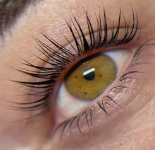 Carregar imagem no visualizador da galeria, Olhos - Lifting a Curva Natural de Pestanas