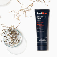 Carregar imagem no visualizador da galeria, Callusmed Forte Creme intensivo anti-calosidades, suavizante e amaciador para os pés 50 ml
