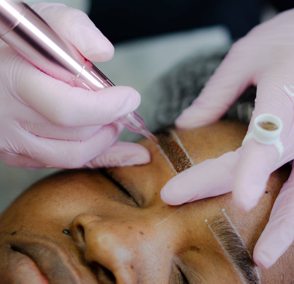 Olhos - Micropigmentação de Sobrancelhas