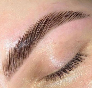 Olhos - Lifting Natural de Sobrancelhas