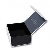 Carregar imagem no visualizador da galeria, Professional kit box  (cardboard)